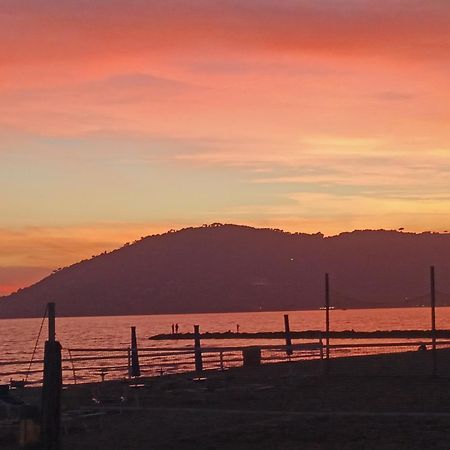 Affittacamere Ambra Marinella di Sarzana Exteriör bild
