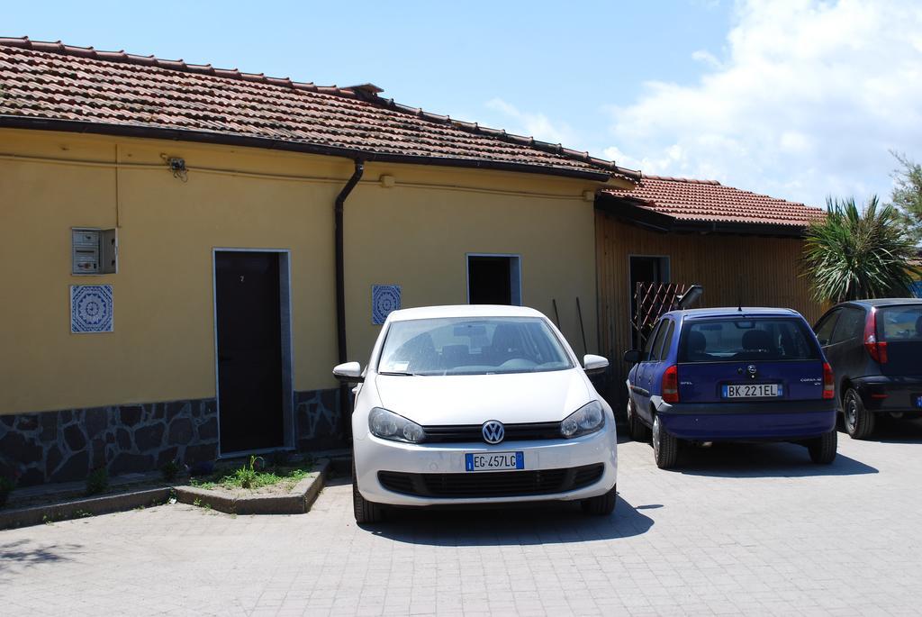 Affittacamere Ambra Marinella di Sarzana Exteriör bild